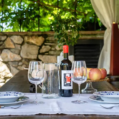 La Veranda - Appartamento Con Giardino Privato Ghizzano Exterior photo