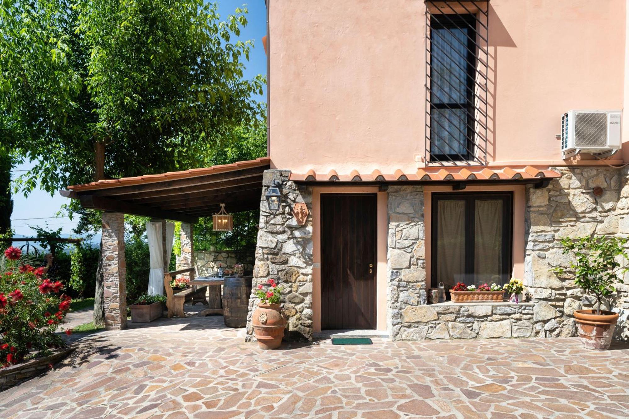 Apartment La Veranda - Con Giardino Privato