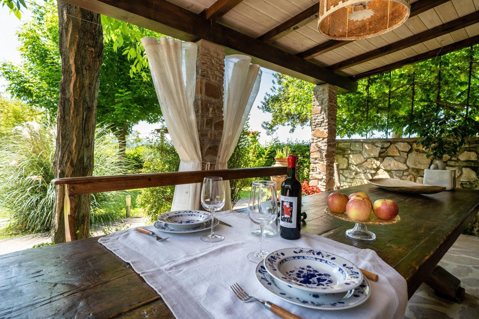La Veranda - Con Giardino Privato Apartment Ghizzano